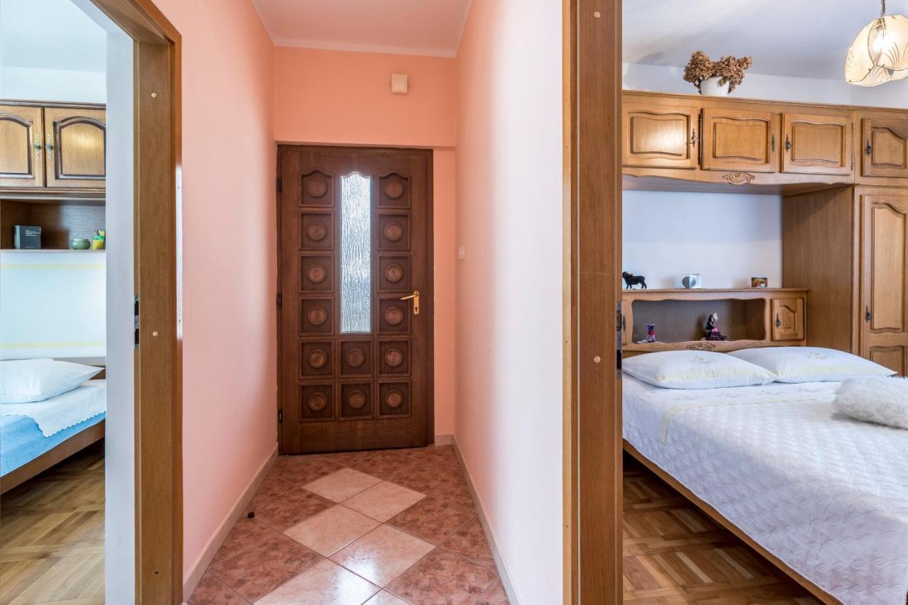 Apartmani Prkacin Trogir Exterior photo