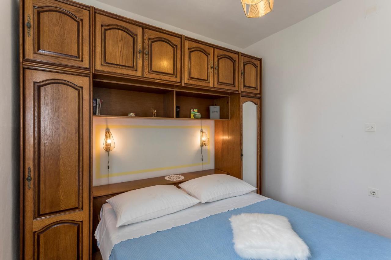 Apartmani Prkacin Trogir Exterior photo