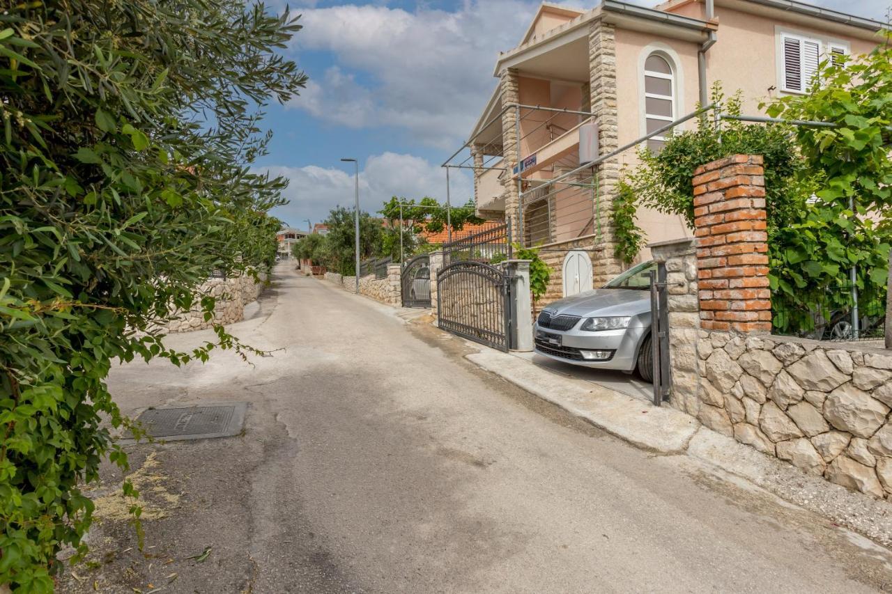 Apartmani Prkacin Trogir Exterior photo