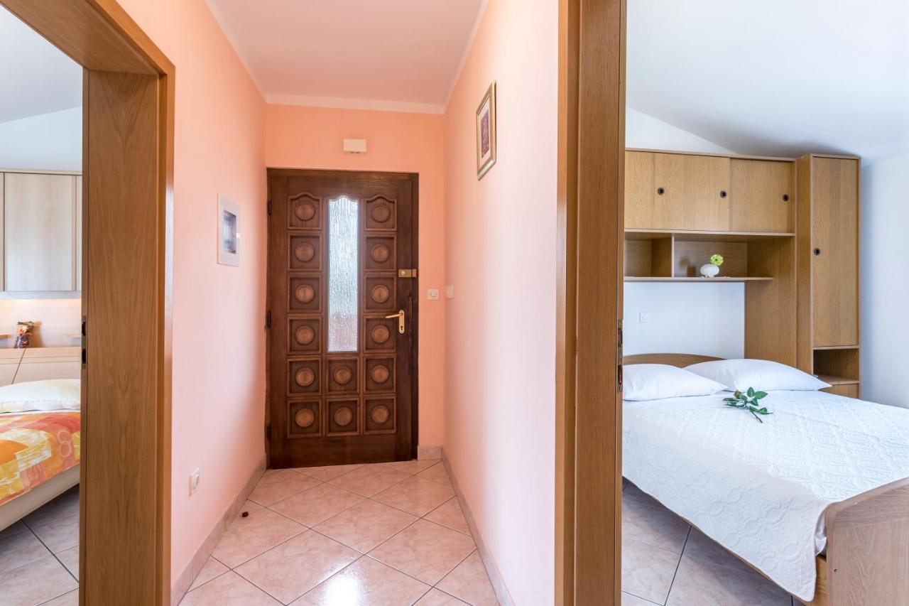 Apartmani Prkacin Trogir Exterior photo