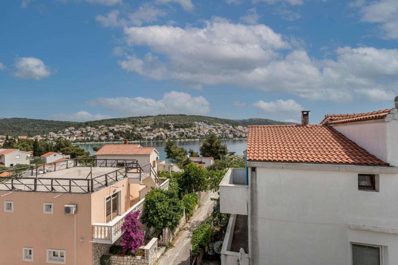 Apartmani Prkacin Trogir Exterior photo