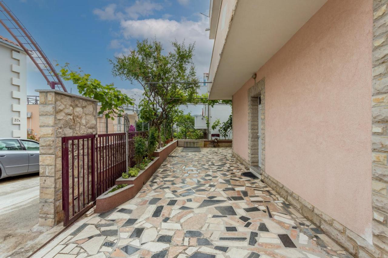Apartmani Prkacin Trogir Exterior photo