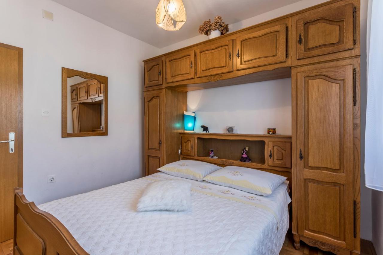 Apartmani Prkacin Trogir Exterior photo