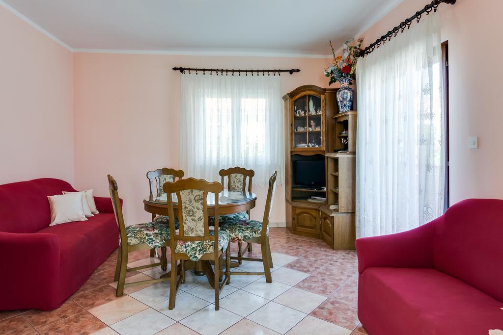 Apartmani Prkacin Trogir Exterior photo